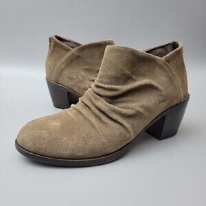 BOC Born Concept Boots Womens 9 M Ankle Booties Heels Z59917 Brown Suede Zip